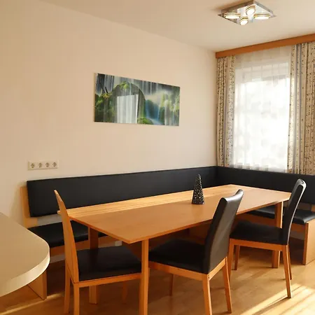 Jasmin Апартаменти