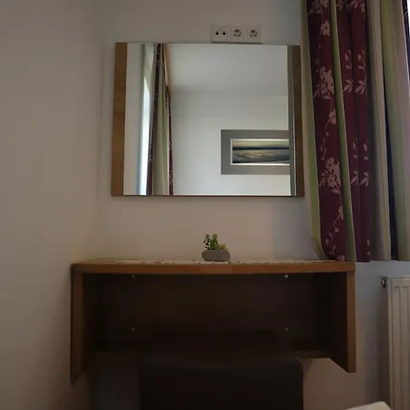 Jasmin Апартаменти *